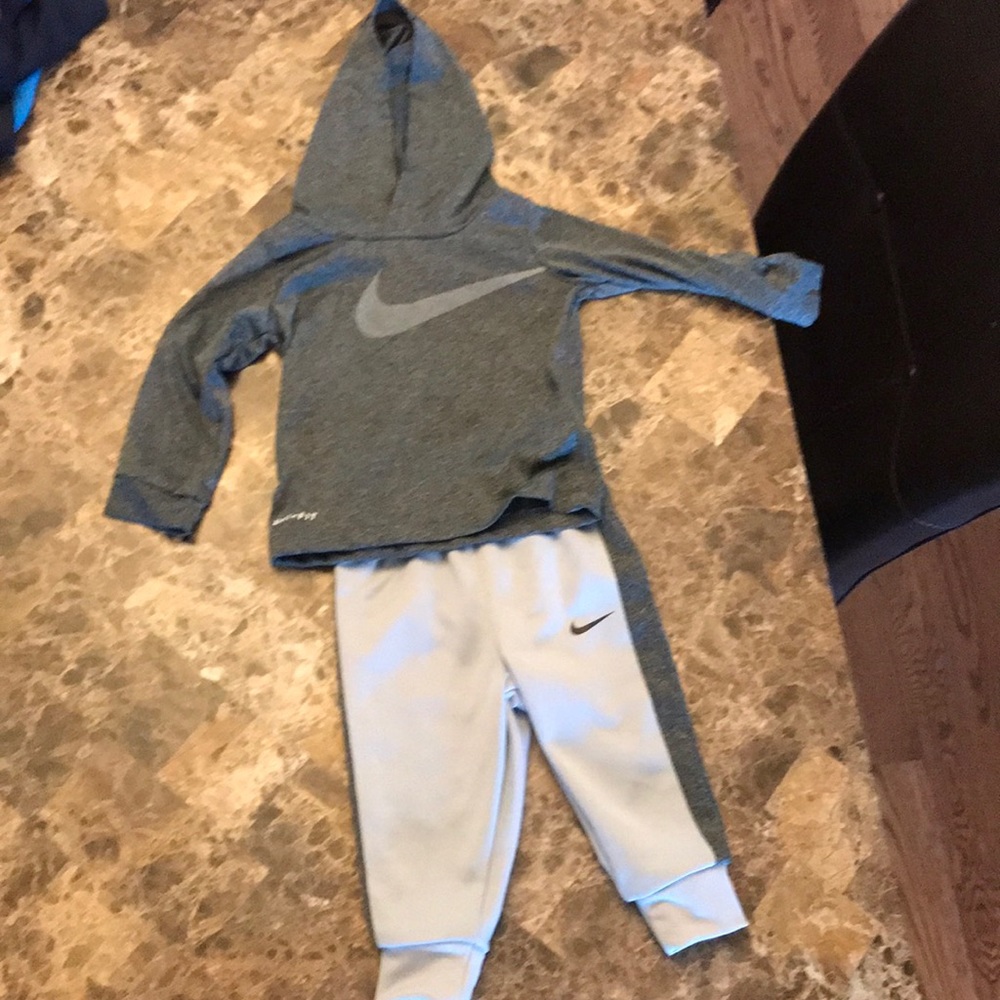 Nike Dri Fit matching outfit